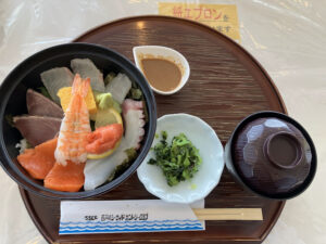 海鮮丼